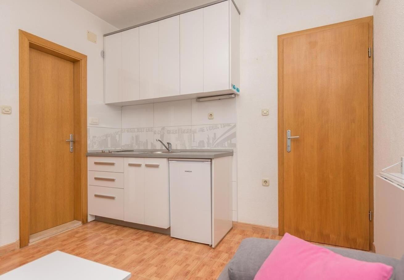 Apartments Ivi - 100 M From Pebble Beach 德朗西斯 外观 照片