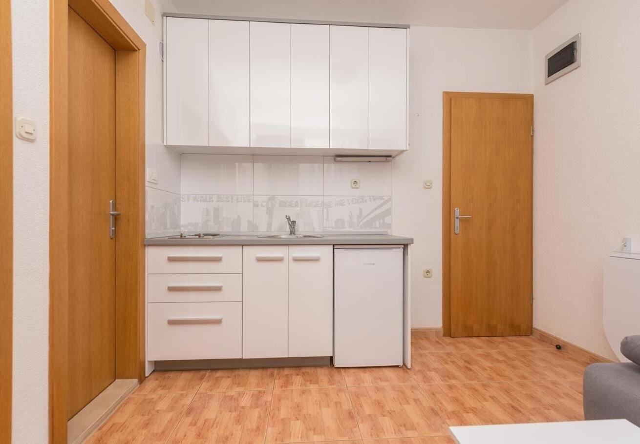 Apartments Ivi - 100 M From Pebble Beach 德朗西斯 外观 照片
