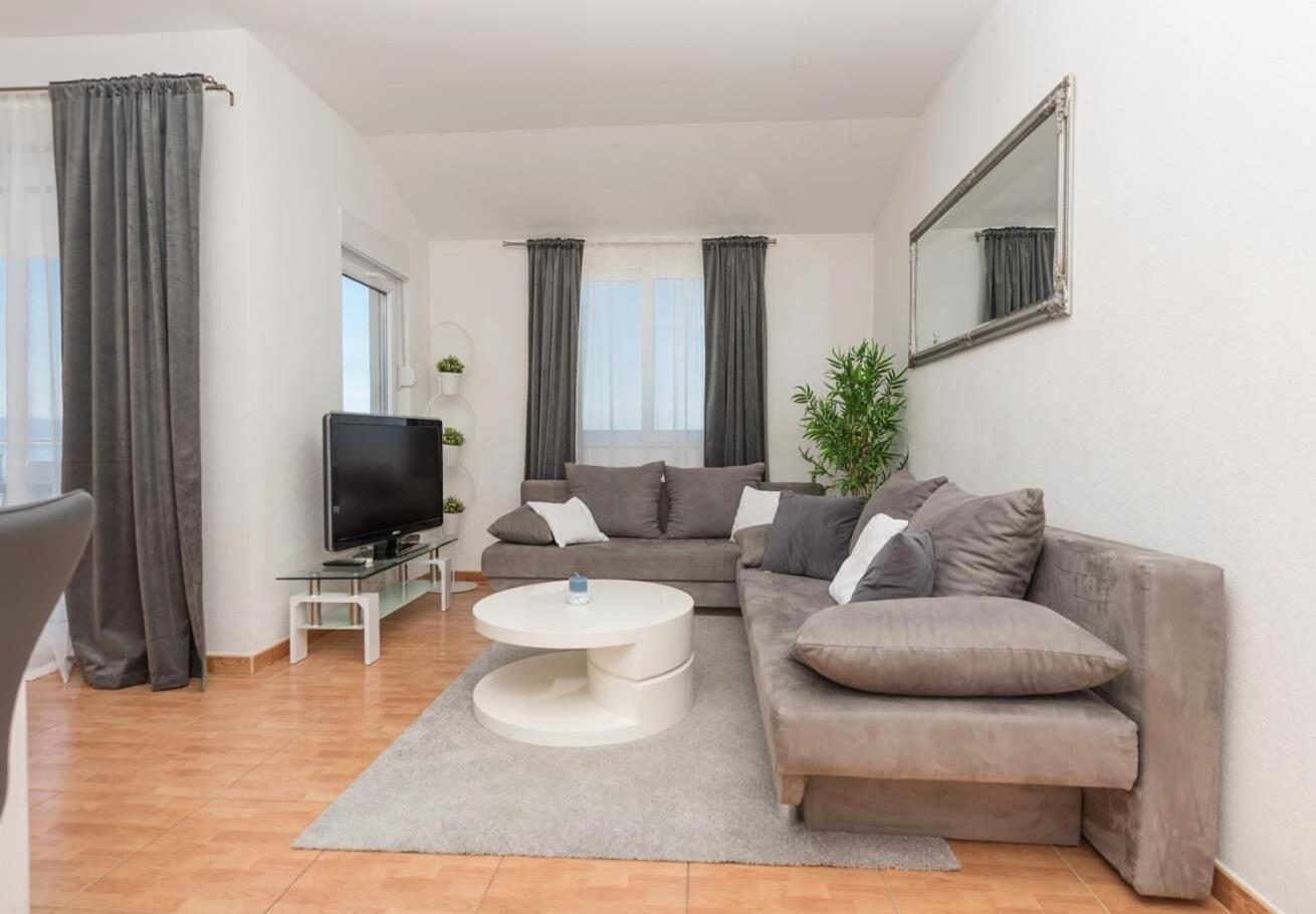 Apartments Ivi - 100 M From Pebble Beach 德朗西斯 外观 照片